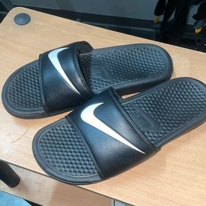Men’s Slides